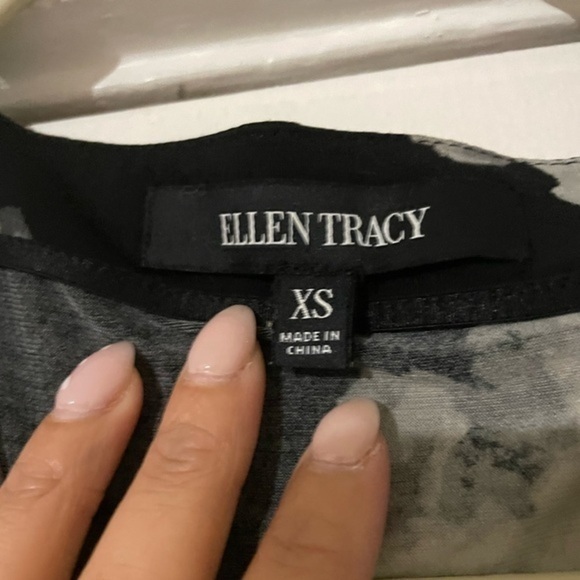 Ellen Tracy Black Floral 3/4 sleeve Top Size X-Small - Picture 9 of 11